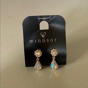 Windsor earrings